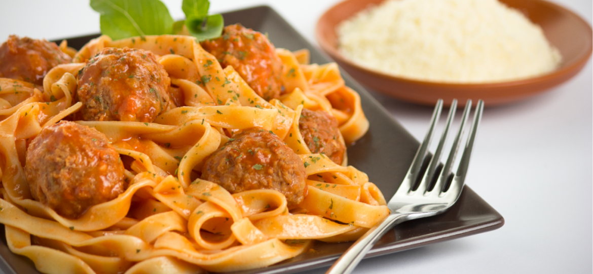 pasta con albondigas